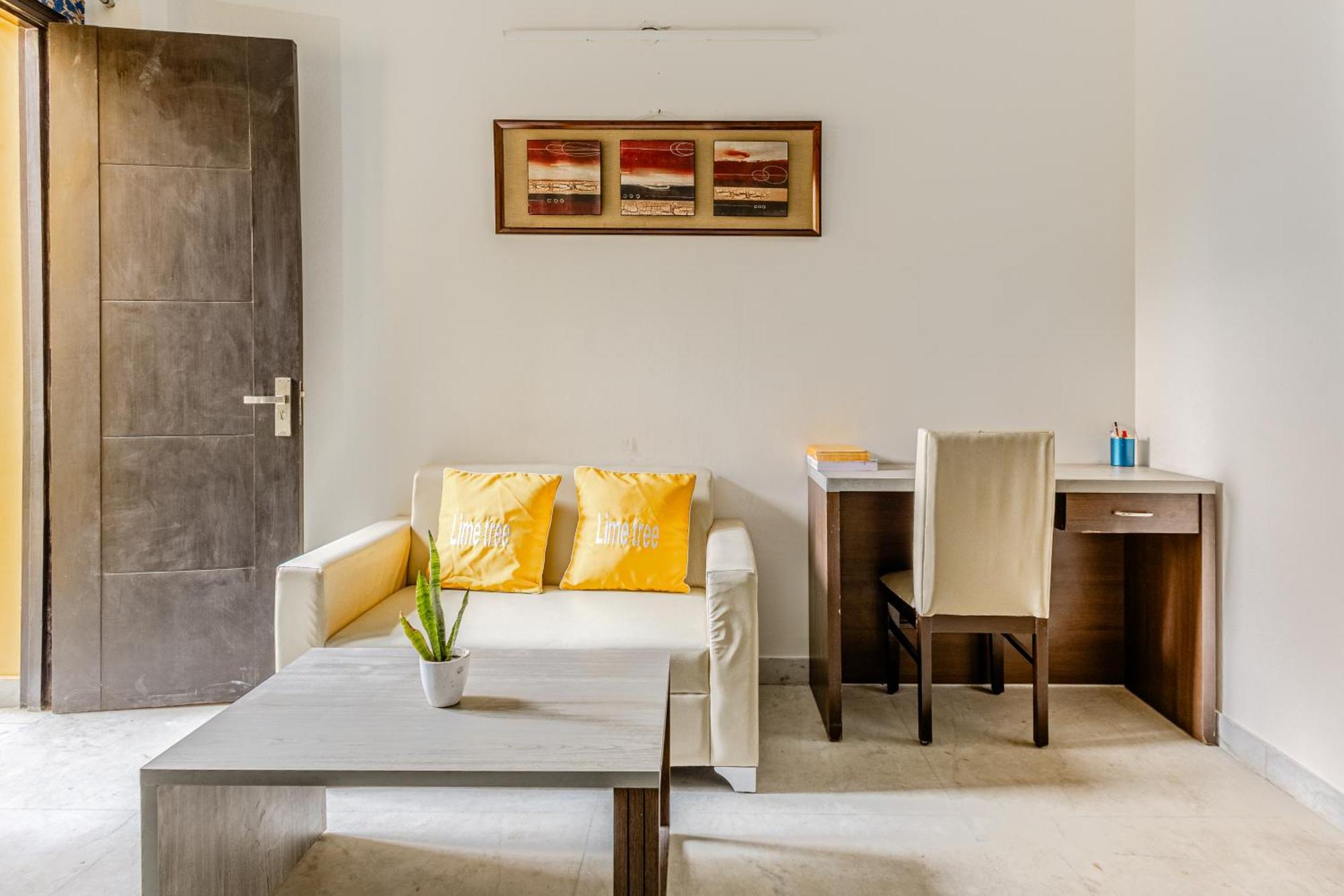 Lime Tree Service Apartment Golf Course Road, Гургаон Екстериор снимка