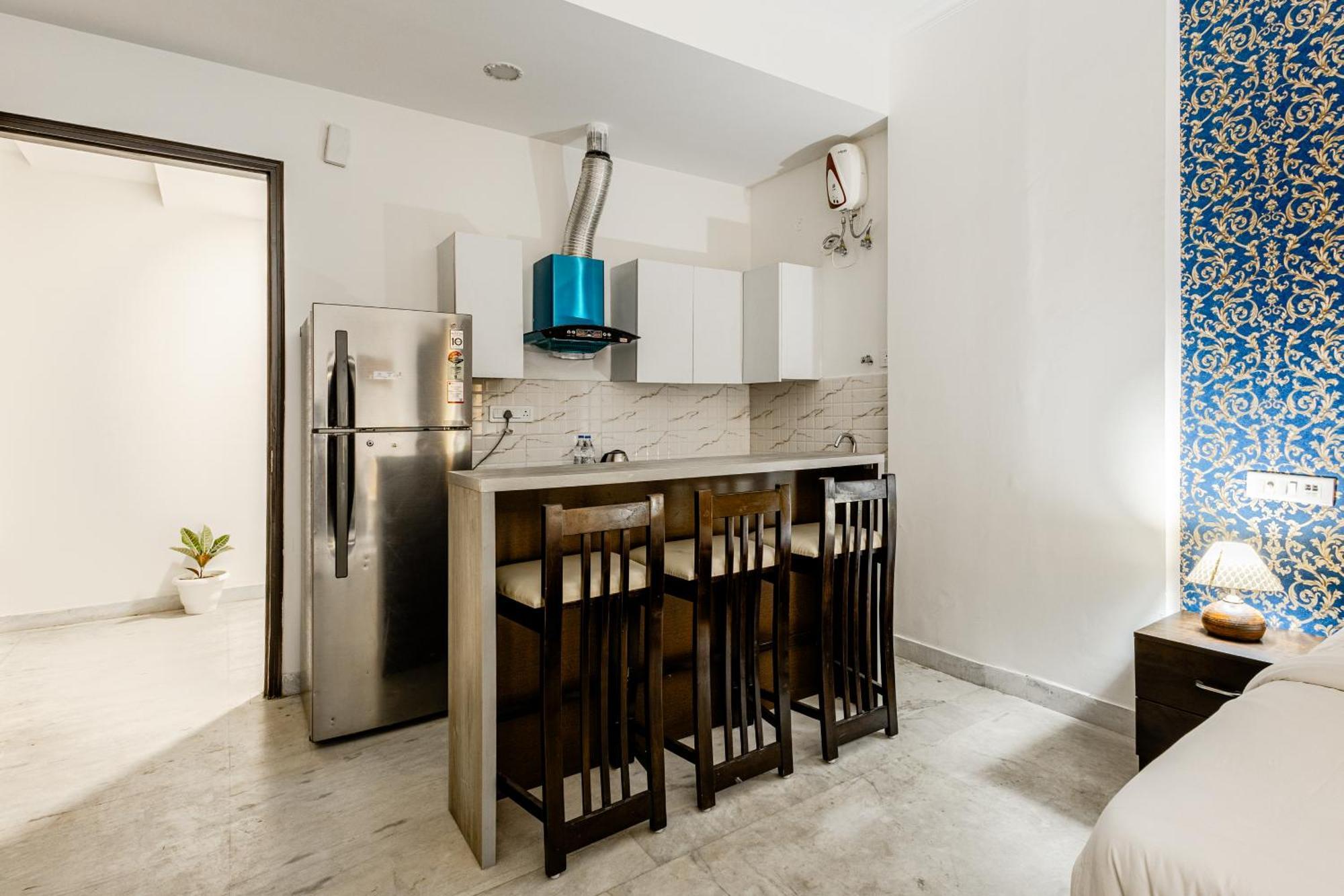 Lime Tree Service Apartment Golf Course Road, Гургаон Екстериор снимка